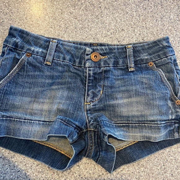 American Eagle Outfitters Pants - American eagle shorts